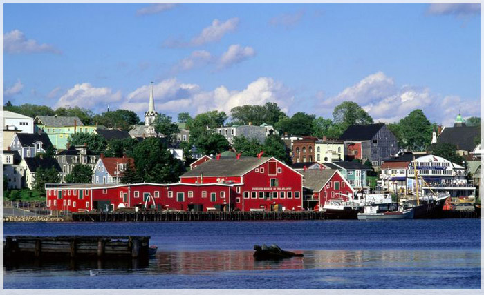 Du lịch mùa thu phố cổ Lunenburg, Canada